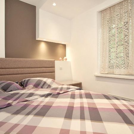Hostgost Selected Suites - Skadarlija Square Belgrade Exterior photo